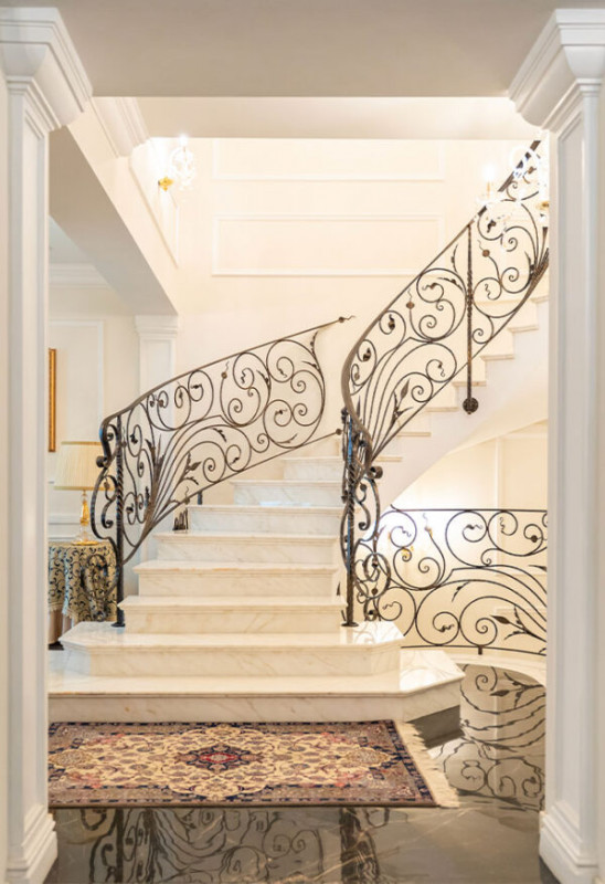 PADOVA CENTRO in una delle zone più esclusive e centrali di Padova ATTICO al quinto e sesto piano...