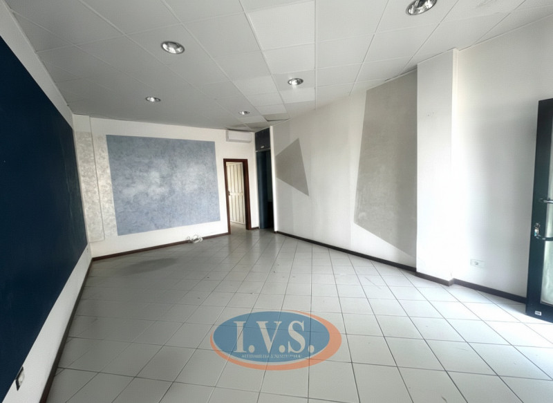 Villafranca Padovana – località Taggì di Sopra

In posizione centrale e di forte passaggio, con c...