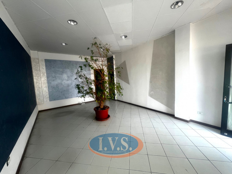 Villafranca Padovana – località Taggì di Sopra

In posizione centrale e di forte passaggio, con c...