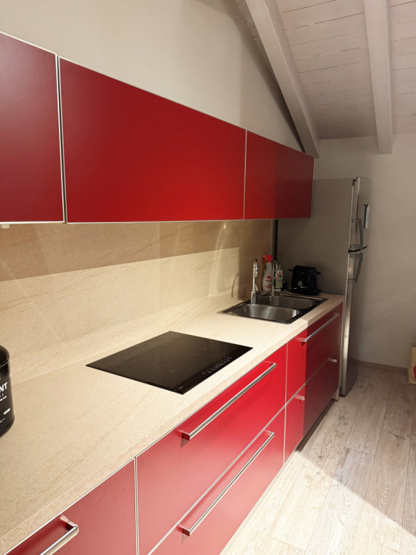 Castelfranco V.to: in posizione centralissima, proponiamo in vendita una mansarda disposta su 2 l...