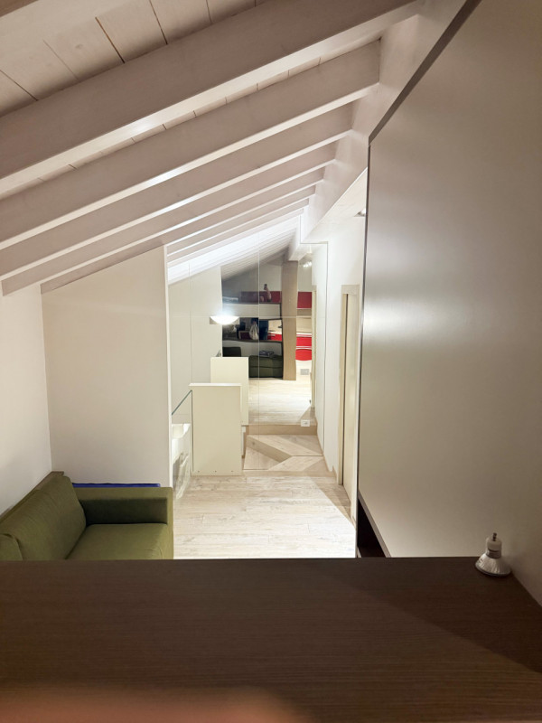 Castelfranco V.to: in posizione centralissima, proponiamo in vendita una mansarda disposta su 2 l...