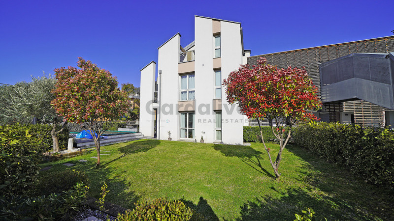 Toscolano-Maderno Vendita Casa a schiera porzione di testa