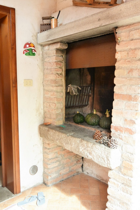 SELVAZZANO (Rif.V11-S) -  Proponiamo in vendita porzione di casa accostata. L’immobile, ubicato i...