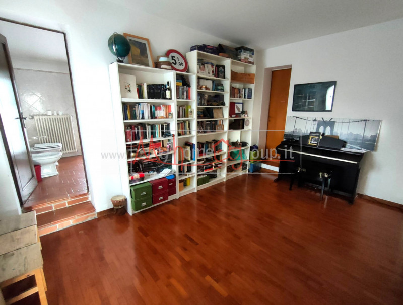 SELVAZZANO (Rif.V11-S) -  Proponiamo in vendita porzione di casa accostata. L’immobile, ubicato i...