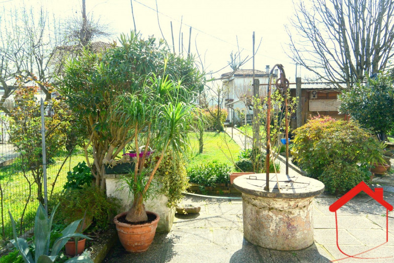 SELVAZZANO (Rif.V11-S) -  Proponiamo in vendita porzione di casa accostata. L’immobile, ubicato i...