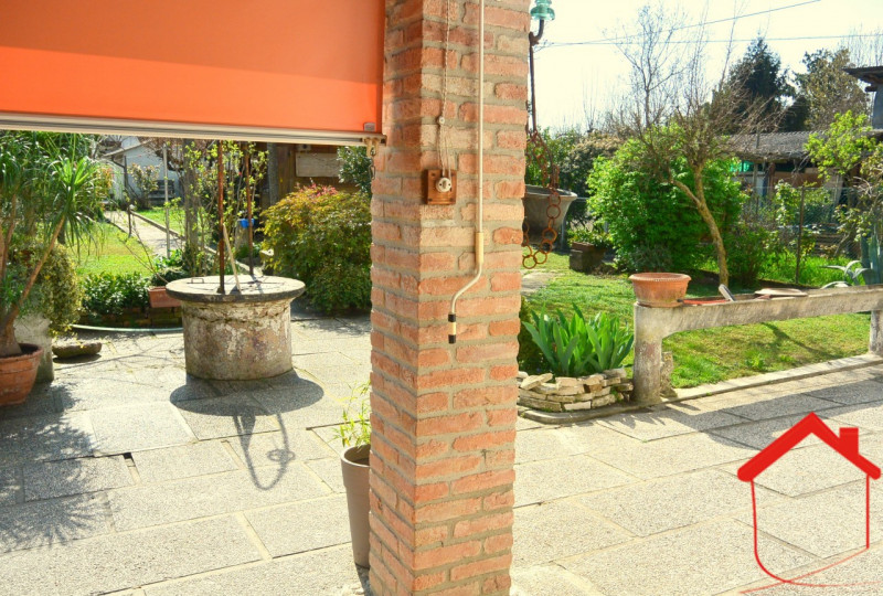 SELVAZZANO (Rif.V11-S) -  Proponiamo in vendita porzione di casa accostata. L’immobile, ubicato i...