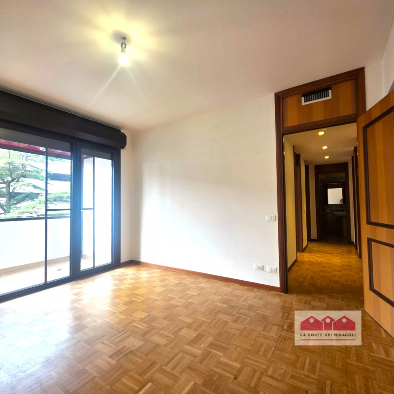 LOCAZIONE 3+2 CON SPOSTAMENTO RESIDENZA - VICENZA, ZONA TEATRO NUOVO: A DUE PASSI DALLE MURA STOR...