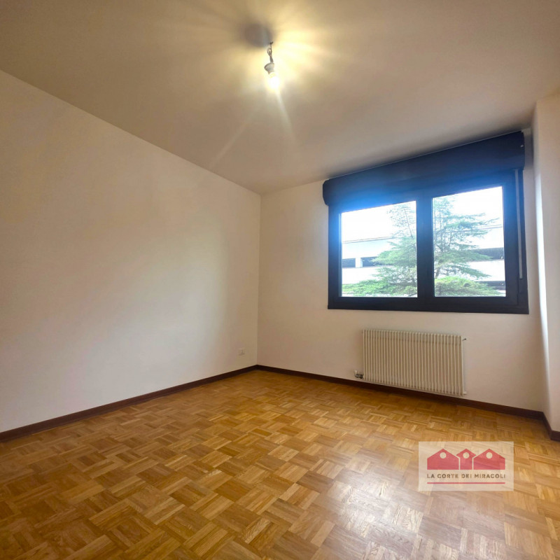 LOCAZIONE 3+2 CON SPOSTAMENTO RESIDENZA - VICENZA, ZONA TEATRO NUOVO: A DUE PASSI DALLE MURA STOR...