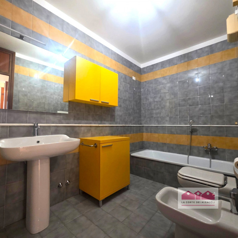 LOCAZIONE 3+2 CON SPOSTAMENTO RESIDENZA - VICENZA, ZONA TEATRO NUOVO: A DUE PASSI DALLE MURA STOR...