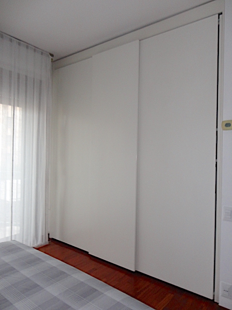 In una palazzina signorile di Piazza de Gasperi, con servizio di portineria, ascensore ed impiant...