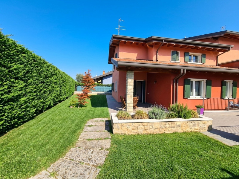 VENDITE Rustico e Casa a Valeggio sul Mincio – foto 1