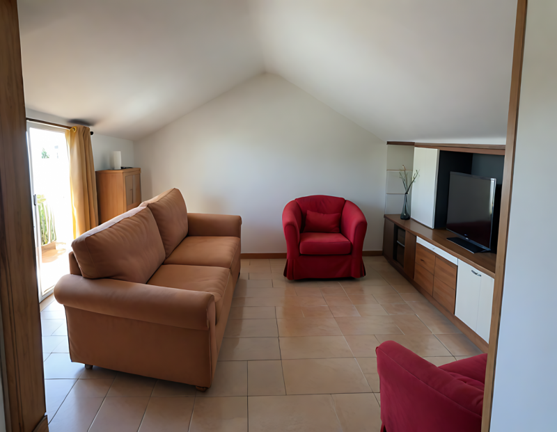 (Per INFO Cristina 3389226442) Mansardina in affitto tutto incluso. Nel centro storico di Padova,...