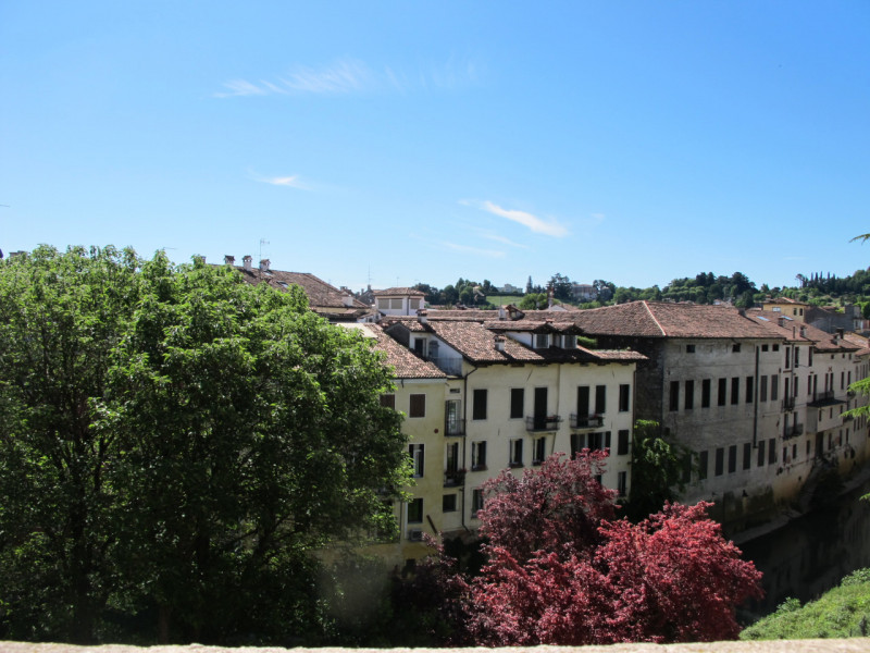 CENTRO STORICO: AFFASCINANTE APPARTAMENTO DI MQ. 204, PIANO 2°. INGRESSO, SOGGIORNO CON ZONA PRAN...