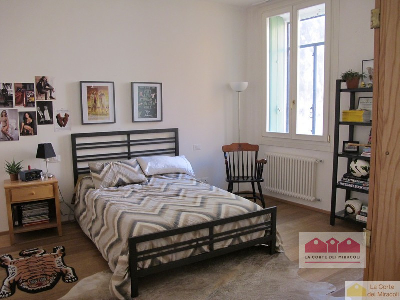 CENTRO STORICO: AFFASCINANTE APPARTAMENTO DI MQ. 204, PIANO 2°. INGRESSO, SOGGIORNO CON ZONA PRAN...