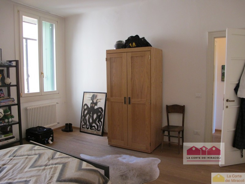 CENTRO STORICO: AFFASCINANTE APPARTAMENTO DI MQ. 204, PIANO 2°. INGRESSO, SOGGIORNO CON ZONA PRAN...