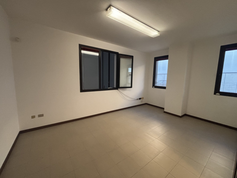 In una posizione strategica all’interno della zona industriale di Ronchi di Campanile (Villafranc...