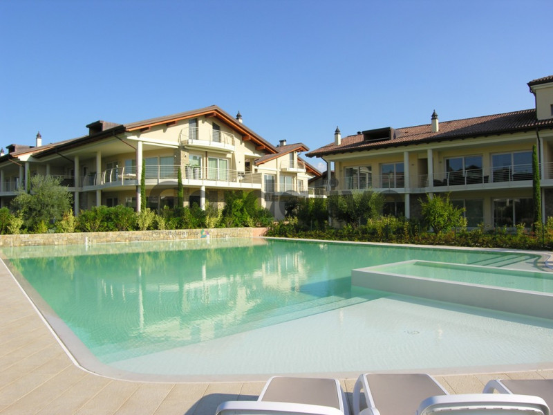 Sirmione Vendita Appartamento quadrilocale