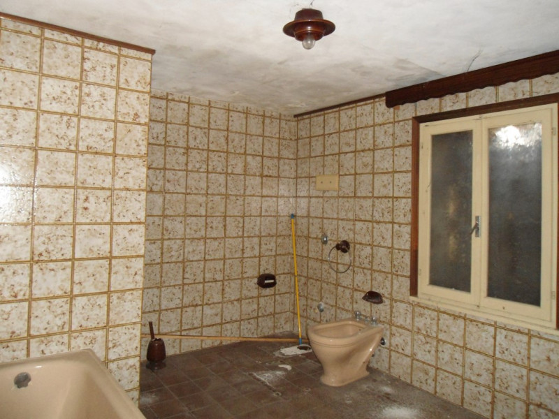 CARBONARA DI ROVOLON (PD) casa indipendente da ristrutturare, costruita su un lotto di mq. 538 , ...