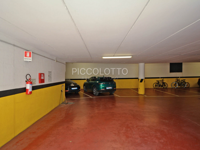 Rif. V4905 - Nel cuore del centro storico di Asolo, uno dei borghi più belli d’Italia, proponiamo...