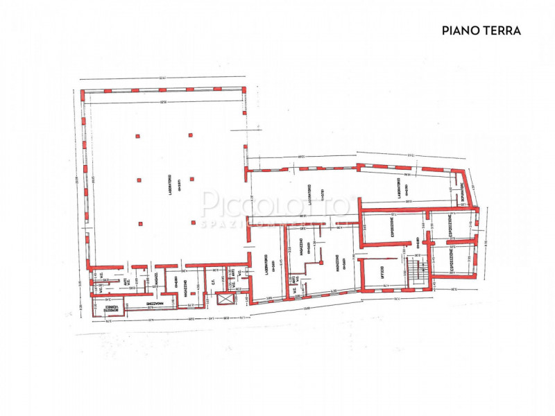 Rif. V3693 - Onè di Fonte, in strategica posizione centrale fronte strada SP 248, fabbricato ad u...
