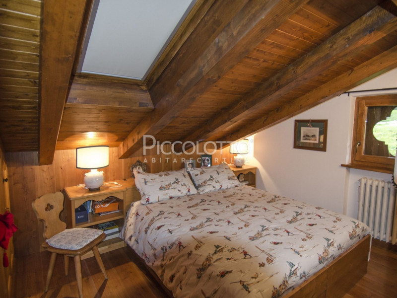 Rif. A583 - DISPONIBILE AGOSTO 2026 - 10 GENNAIO - PASQUA 2027

Cortina d'Ampezzo in zona adiacen...