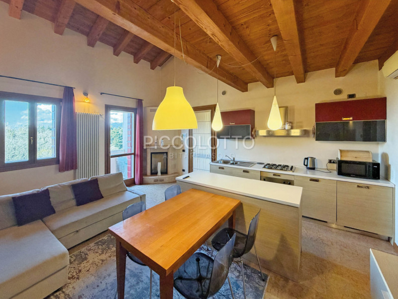 Rif. V2767 - Asolo Centro Storico, in prestigioso contesto residenziale "Borgo Santa Caterina", s...