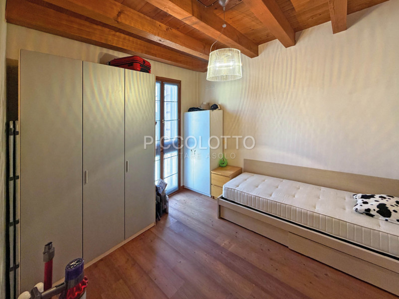 Rif. V2767 - Asolo Centro Storico, in prestigioso contesto residenziale "Borgo Santa Caterina", s...