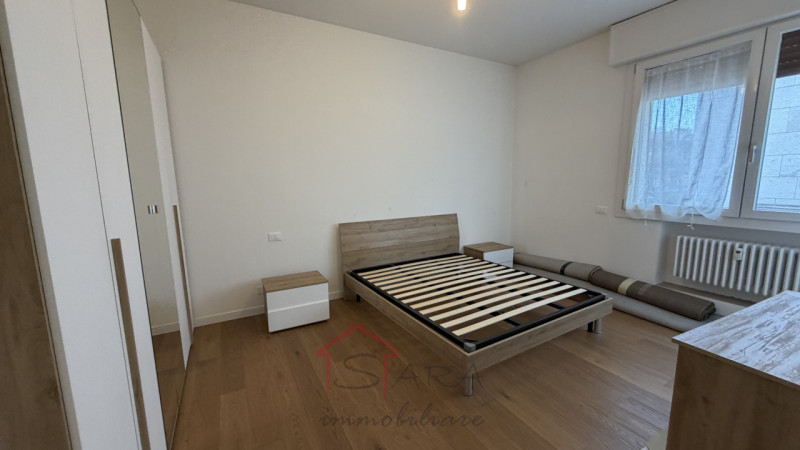 PADOVA - zona Largo Europa

Sara Immobiliare propone in locazione appartamento di 150 mq , sito a...