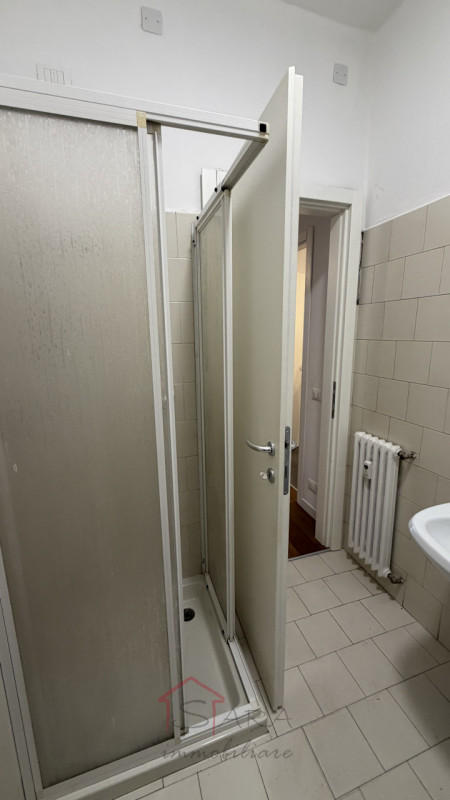 PADOVA - zona Largo Europa

Sara Immobiliare propone in locazione appartamento di 150 mq , sito a...