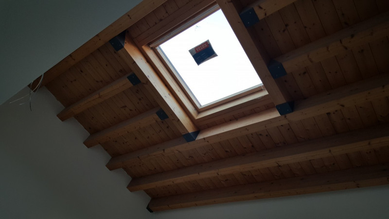 Proponiamo in vendita, nel comune di Este, un raffinato appartamento tipologia duplex disposto su...