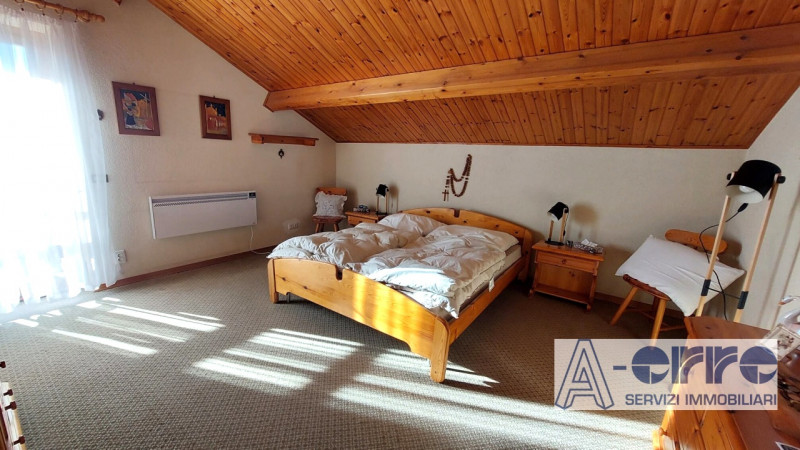 Ad Arsiè, in località Rivai, in una posizione panoramica e sempre soleggiata, proponiamo in vendi...