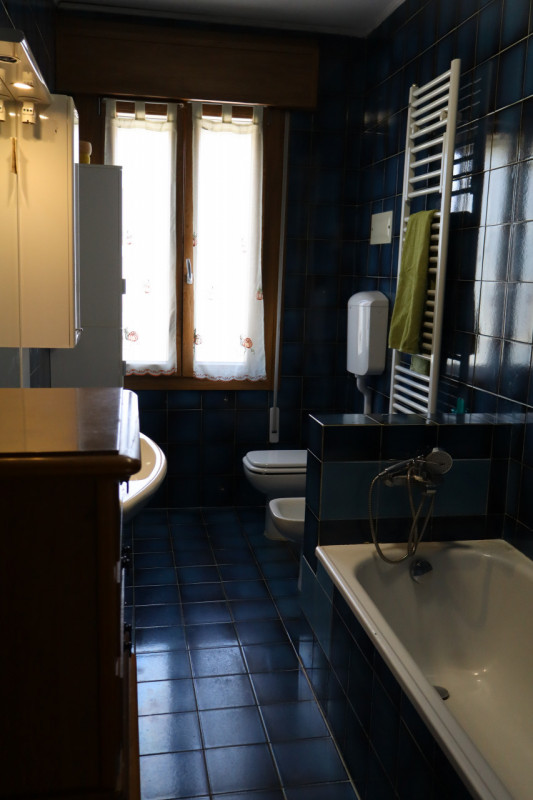 LOREGGIA - FRAZIONE - CASA SINGOLA CON GIARDINO
In centro paese, comoda ai servizi, proponiamo CA...