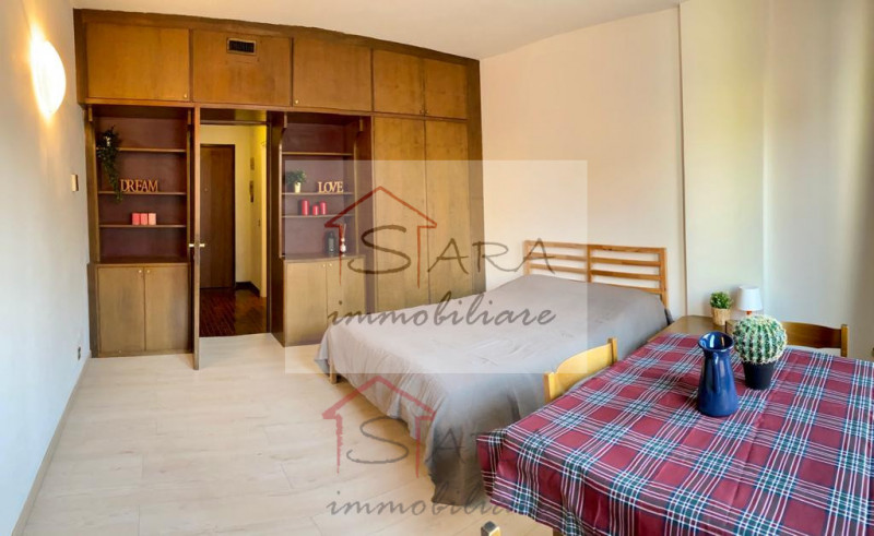 PADOVA - Piazza Garibaldi:
DAL 1 FEBBRAIO 2026
Sara Immobiliare propone in locazione centralissim...