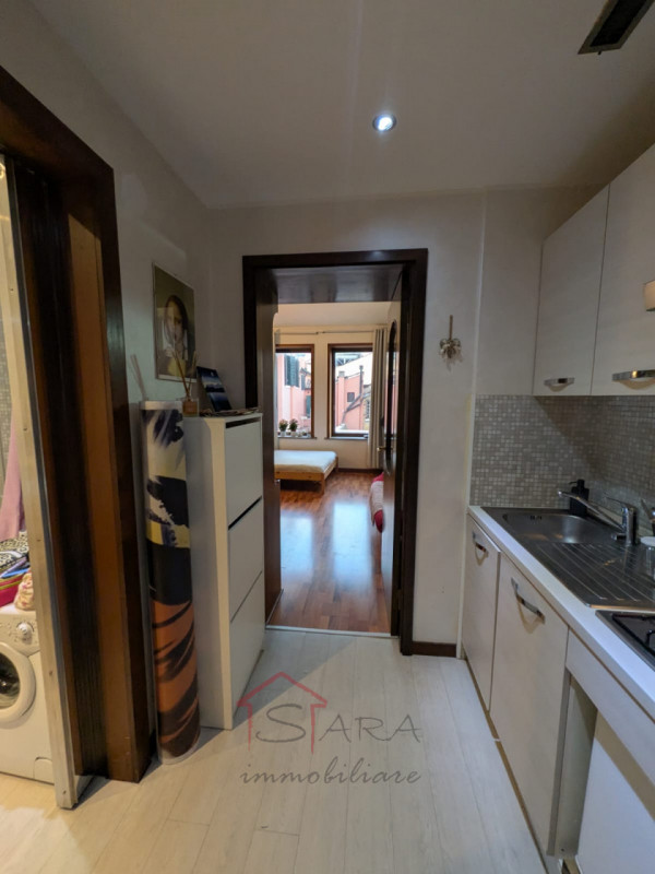 PADOVA - Piazza Garibaldi:
DAL 1 FEBBRAIO 2026
Sara Immobiliare propone in locazione centralissim...