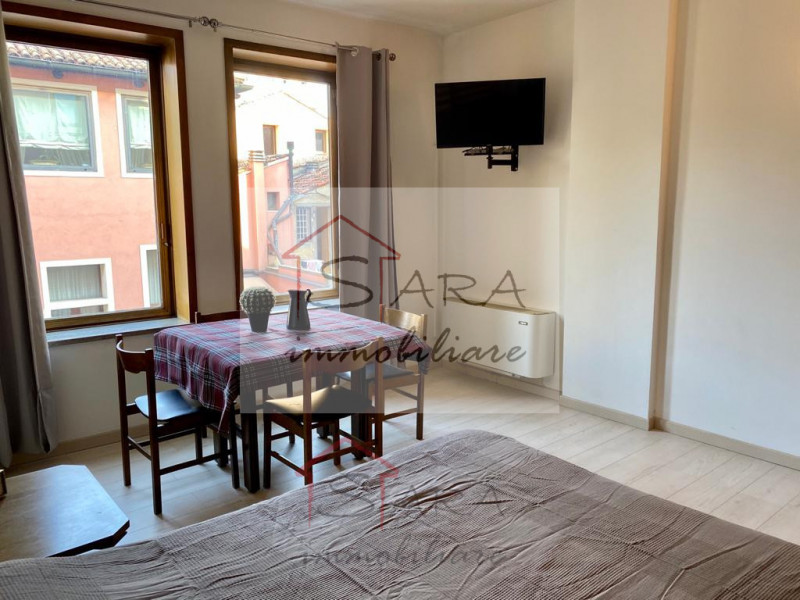 PADOVA - Piazza Garibaldi: 
Sara Immobiliare propone in locazione confortevole appartamento monol...