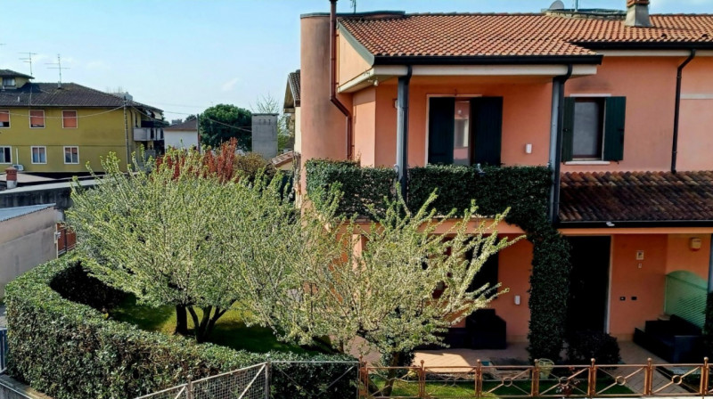 VENDITE Ville singole o a schiera a Mozzecane – foto 1
