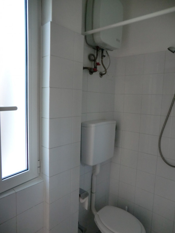 Sacra Famiglia, in zona residenziale verde e tranquilla, si affitta miniappartamento arredato che...