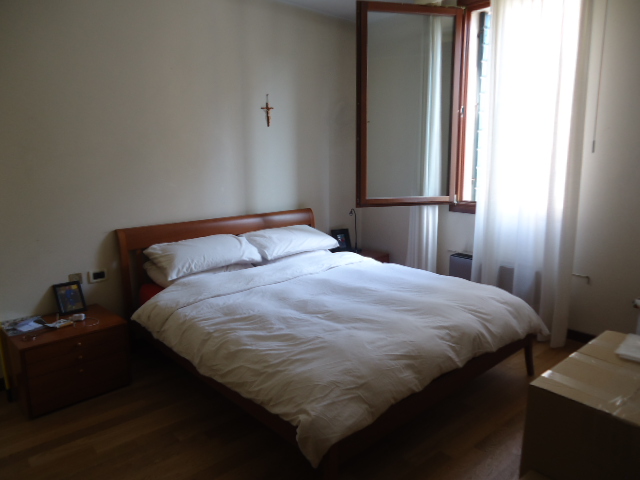 OTTIMO CONDOMINIO. RECENTE RISTRUTTURAZIONE CON ASCENSORE, RISCALDAMENTO/ARIA CONDIZIONATA CONTAB...