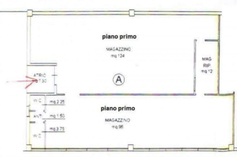 A Villorba zona industriale, proponiamo in affitto magazzino/deposito/laboratorio, al piano primo...