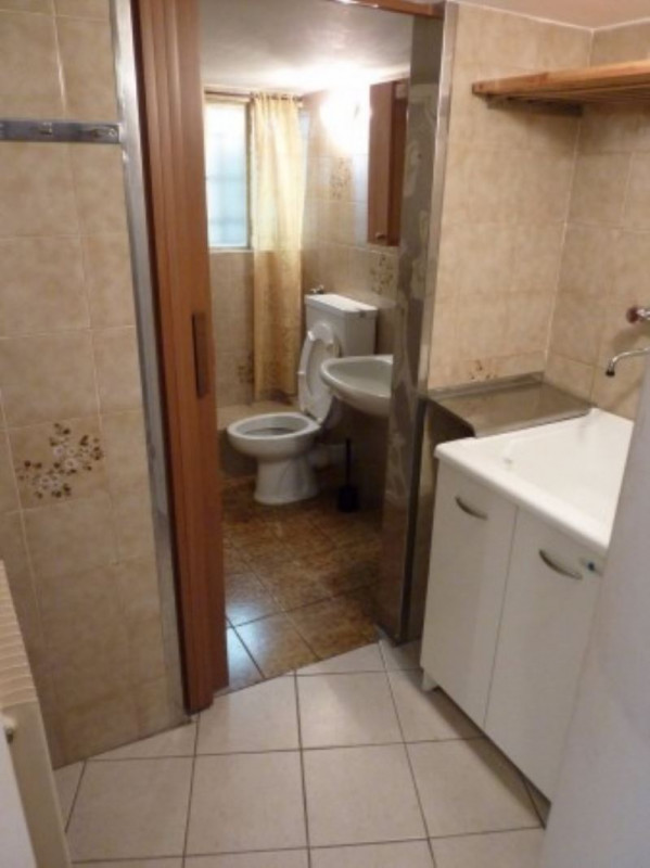 A Povegliano (TV), proponiamo in affitto porzione di casa a schiera centrale, disposta su due liv...