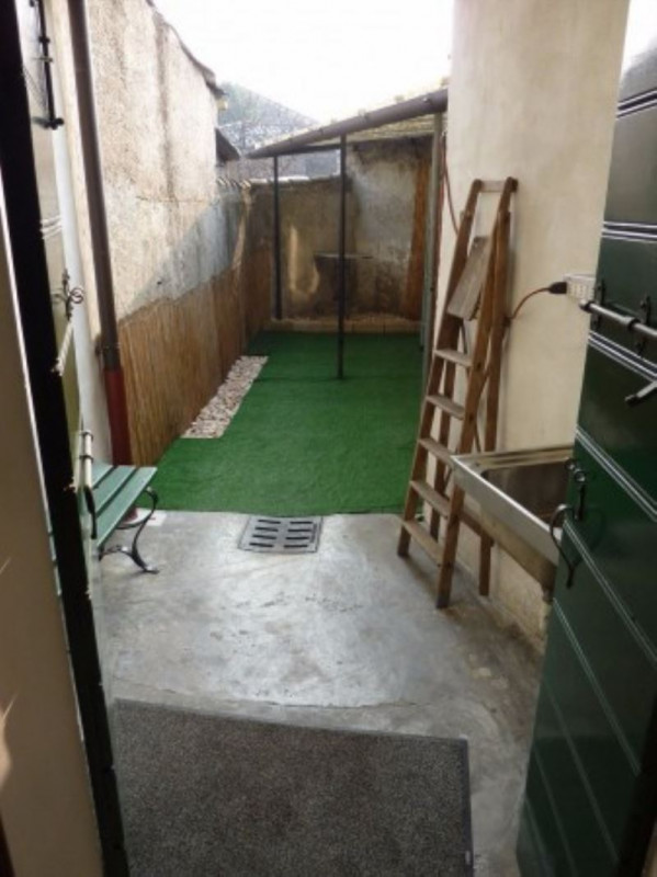 A Povegliano (TV), proponiamo in affitto porzione di casa a schiera centrale, disposta su due liv...
