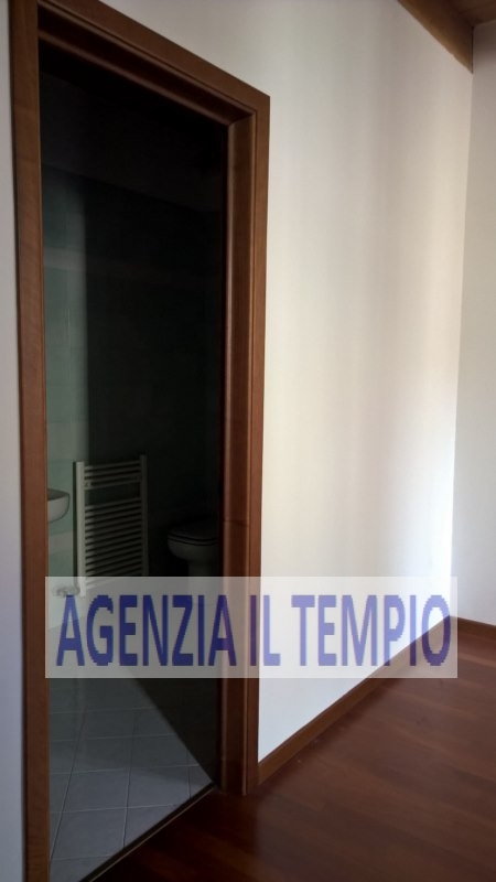 VICENZA-CENTRO STORICO: A 300mq. da Piazza dei Signori, in palazzetto storico protetto dalle bell...