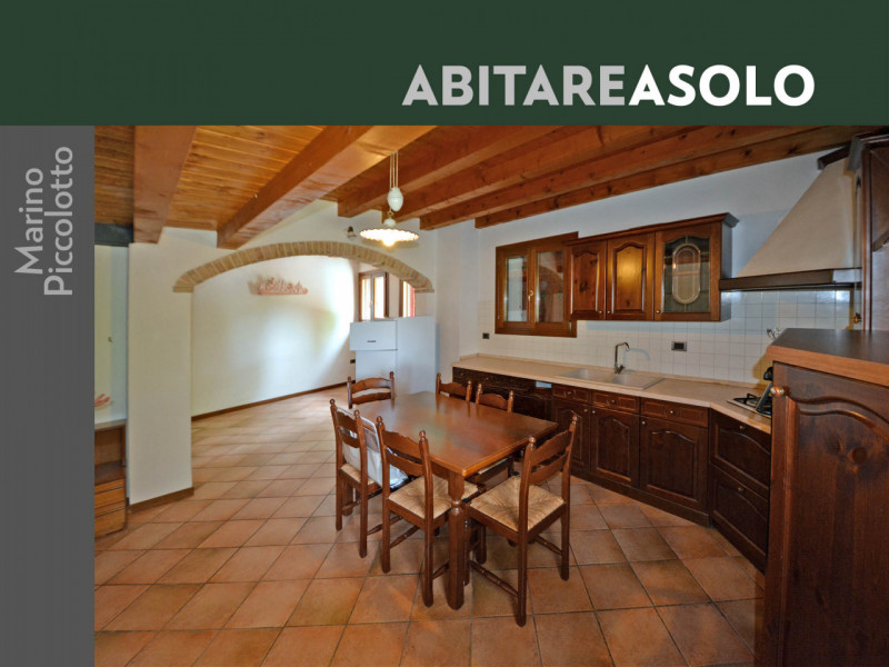 Rif. V3725 - In tranquilla posizione a Pieve del Grappa, porzione di rustico ristrutturato in ven...