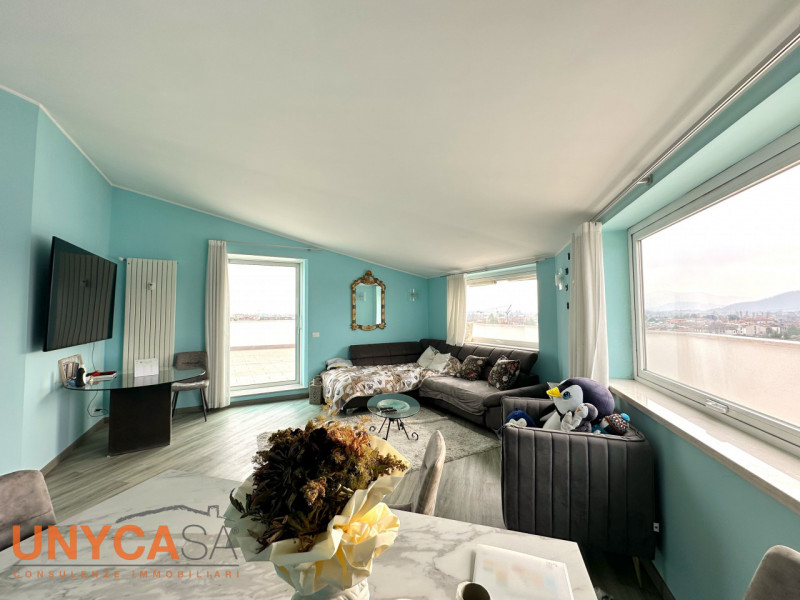 Stai cercando un'opportunità unica che combina comfort ed esclusività?

In centro a Selvazzano, t...