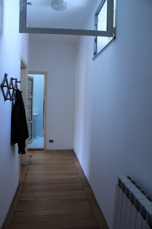 Appartamento indipendente per 4 studenti, in zona tranquilla Via Vannozzo, al primo piano con: in...