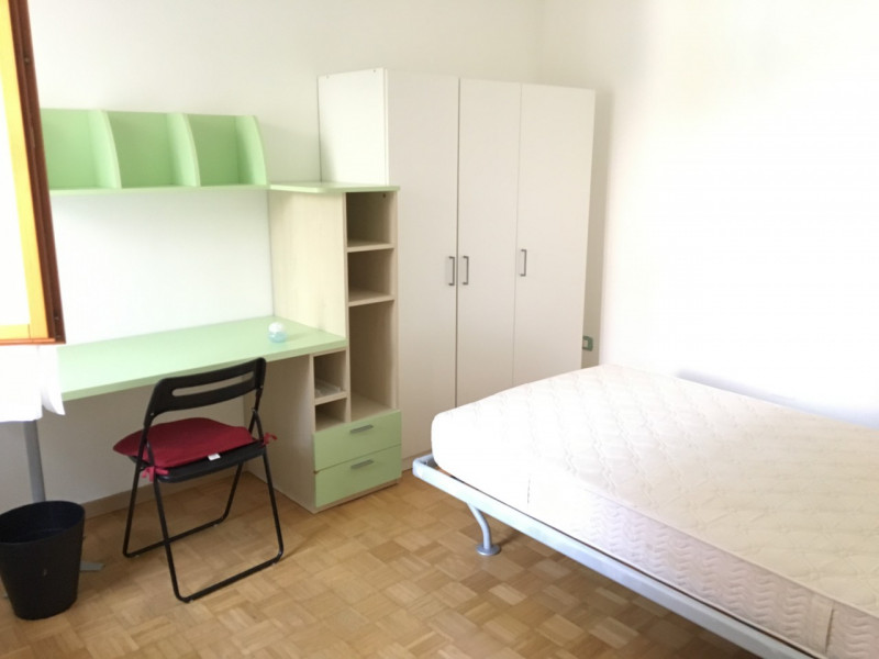 APPARTAMENTO DI MQ. 70 CON INGRESSO INDIPENDENTE COMODISSIMO AL NUOVO POLO UNIVERSITARIO DI VIA B...
