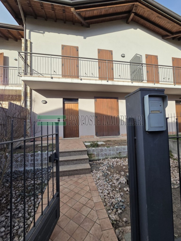 Ome Vendita Casa a schiera porzione centrale