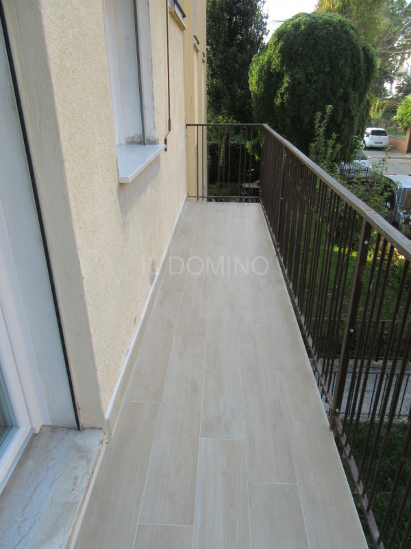 Sacra Famiglia, in posizione molto tranquilla e verde, ma comoda a tutti i servizi del quartiere,...