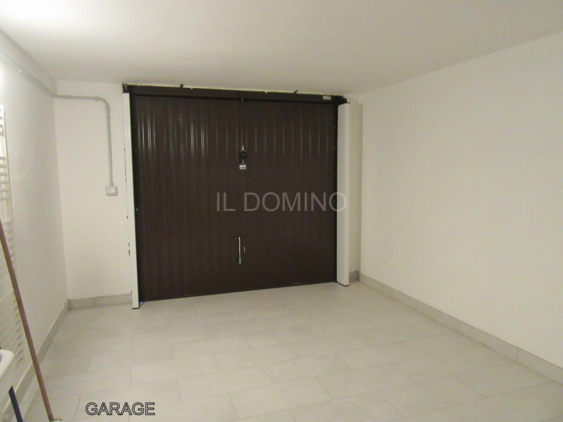 Sacra Famiglia, in posizione molto tranquilla e verde, ma comoda a tutti i servizi del quartiere,...