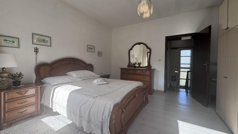 Porzione di bifamiliare con ampio giardino esclusivo nel cuore dei Colli Euganei.

Nel centro di ...